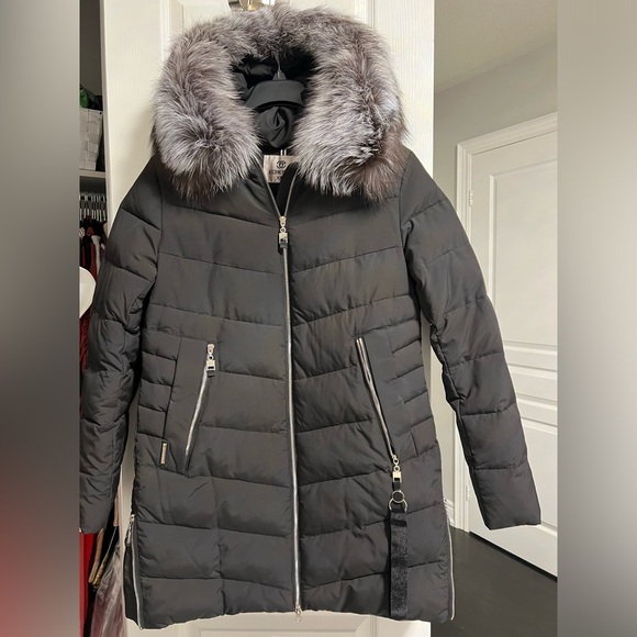 Winter jacket - Picture 1 of 5